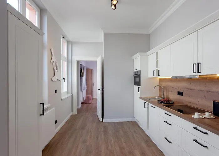 Seeblick Wolgastsee 아파트 *